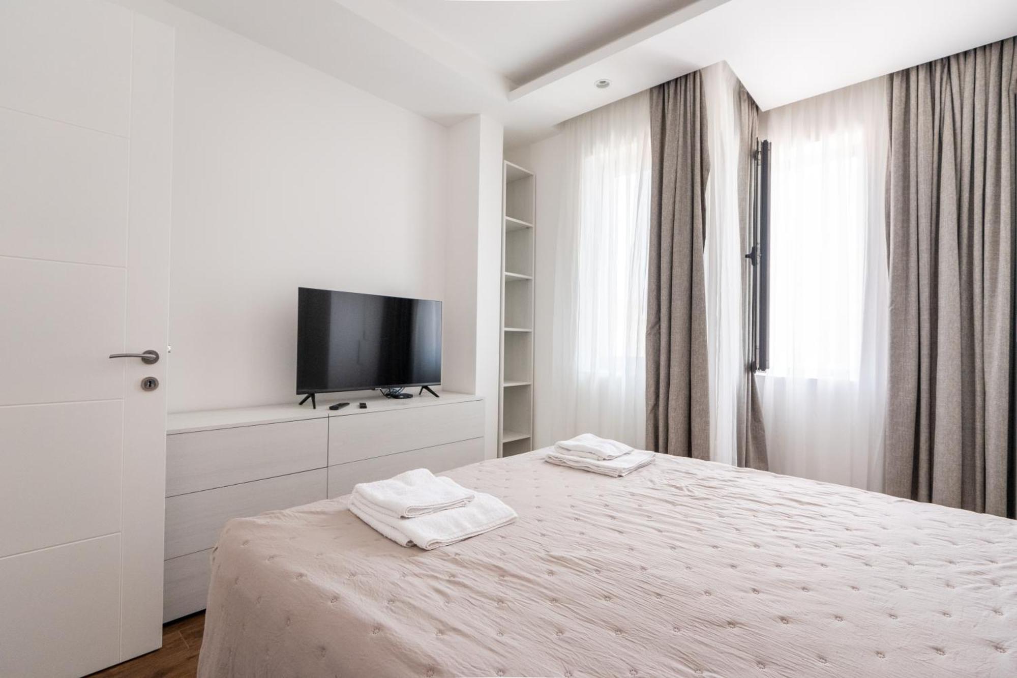Kondina Suites Belgrad Exterior foto
