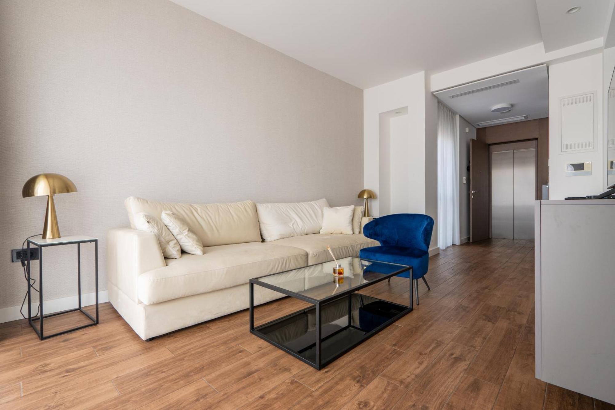 Kondina Suites Belgrad Exterior foto